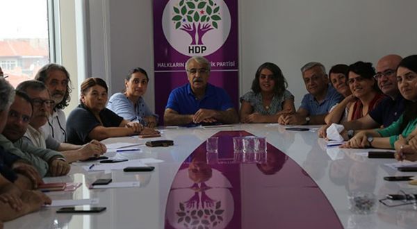 HDP'nin yeni MYK'sinde 'iki dönem kuralı' etkili oldu, Paylan Parti Meclisi'nde yer alamadı