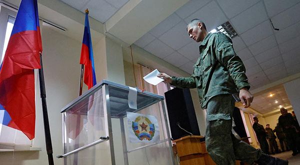Rusya Seçim Komisyonu, Ukrayna'daki referandumlardan 'evet' çıktığını açıkladı