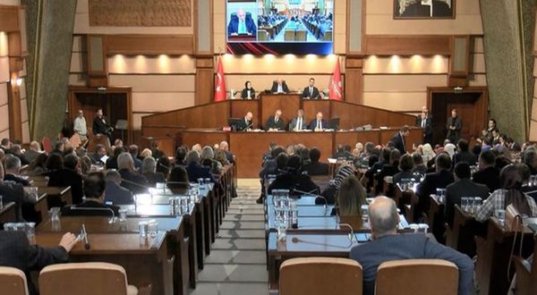İBB Meclisi'nde 'İmamoğlu'na ceza' tartışması