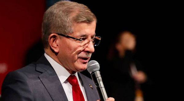 Davutoğlu'ndan, Bahçeli'nin, "Erdoğan’ın yanında el ele verelim" teklifine yanıt