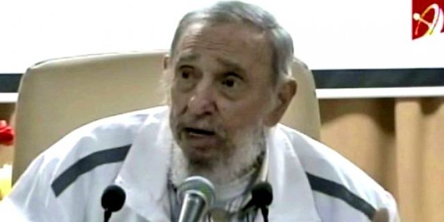 Fidel Castro bir ay sonra halk arasında