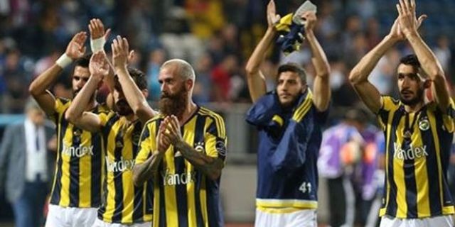 3 puan alan Fenerbahçe liderliği bırakmadı