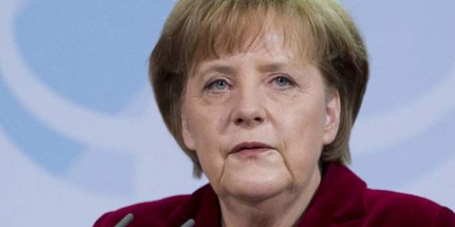 Merkel: Suriye sorununun çözümünde Esad’la da görüşülmeli