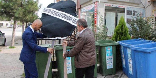 MHP ve BBP'liler, Kuran'ın atıldığı çöp kutusuna siyah çelenk bıraktı