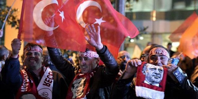 Economist: Türkiye hoşgörüsüz demokrasi devleti olma yolunda