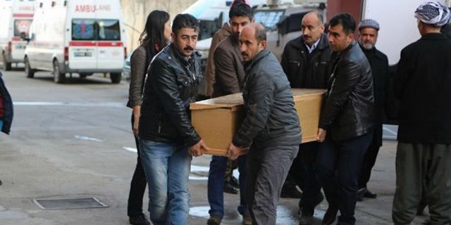 Cizre'de öldürülen 5 kişinin cenazesi Şırnak'a götürüldü