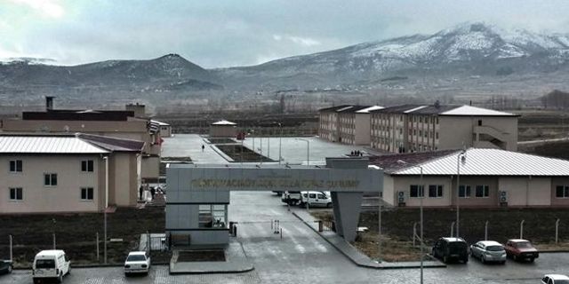 Amasya’da cezaevinin çatısı çöktü: 81 yaralı