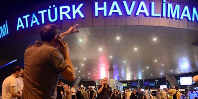 AKP'lilerden tepki çeken Atatürk Havalimanı saldırısı tweetleri