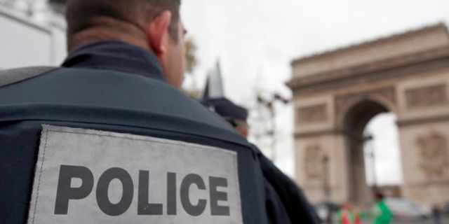 Fransa’da yolcu otobüsüne silahlı saldırı