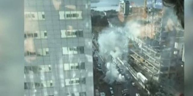 İzmir adliyesinin girişinde bombalı araçla saldırı