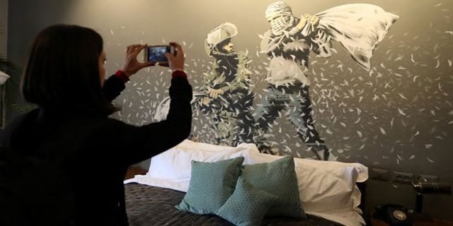 Banksy Batı Şeria'da 'duvar manzaralı' otel açtı