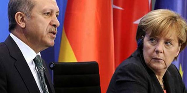 Robert Fisk: 'Nazilik' ile suçlanacak olan varsa Almanya değil Erdoğan’ın Türkiye’si