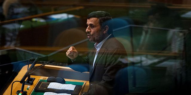 Ahmedinejad yeniden İran cumhurbaşkanlığına aday