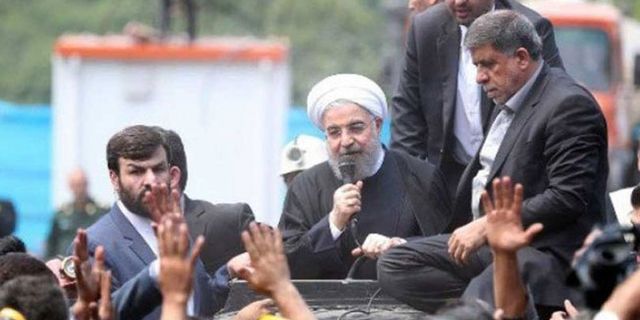 Madenciler, İran Cumhurbaşkanı Ruhani'yi protesto etti