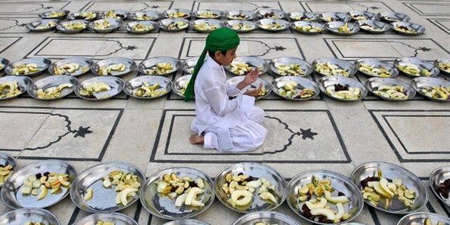 'Ramazan orucu zenginler için zorunlu, fakirler için gönüllü' fetvası