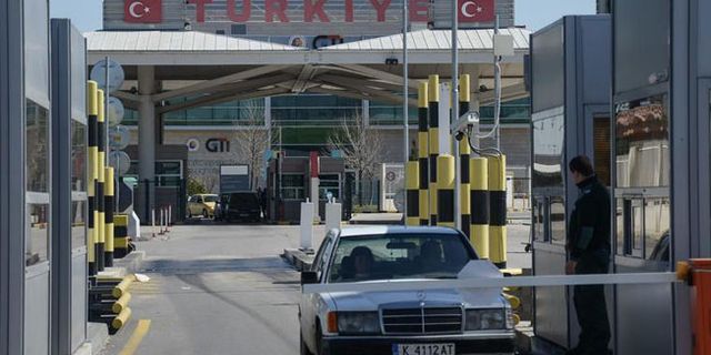 Tatilci Türk Türkiye'de gözaltına alındı
