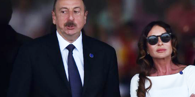 Guardian: 'Azerbaycan 2,9 milyar doları kara para aklama ve lobi faaliyetleri için kullandı'