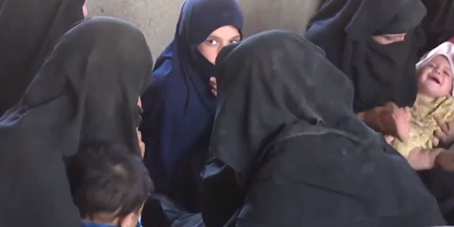 Şengal'de IŞİD'lilerin yakınları için kamp kurulmasına tepki