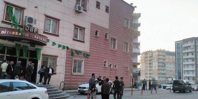 DBP Diyarbakır binasına polis baskını