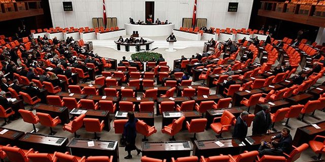 Meclis, HDP'siz açıldı