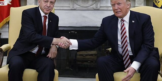 FT: Zarrab davası ABD-Türkiye ilişkilerini koparma tehlikesi taşıyor