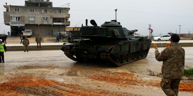 Afrin operasyonunda ikinci gün: Tanklar Azez'e geçti
