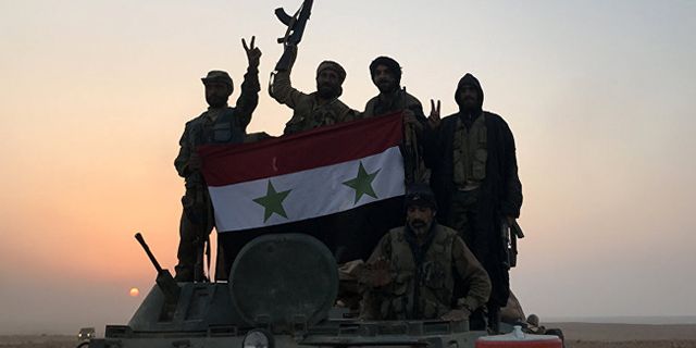 Afrin'e giren Suriye güçlerine ateş açıldı