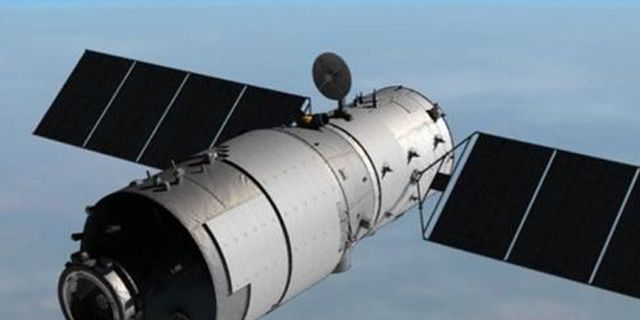 Çin'in kontrolden çıkan uzay aracı Dünya'ya Pazartesi günü düşecek