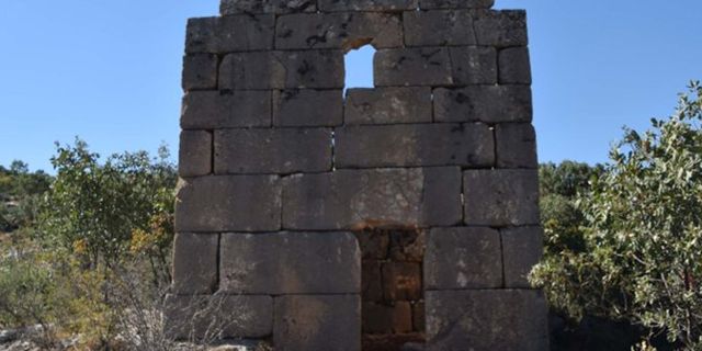 Adıyaman'da 2 bin yıllık askeri gözetleme kulesi bulundu
