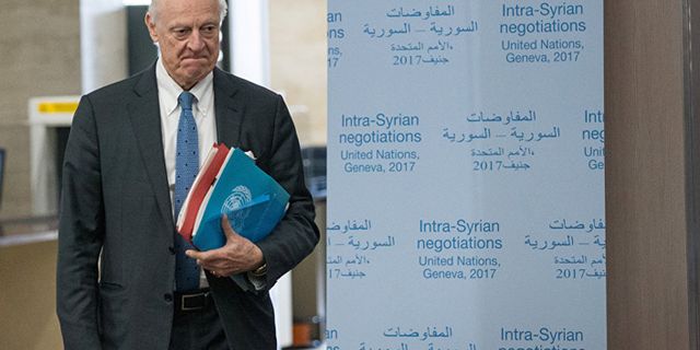 BM'den 7 ülkeye Suriye anayasası taslağı için görüşme daveti