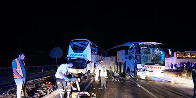 Çorum'da yolcu otobüsleri çarpıştı: Yaralılar var