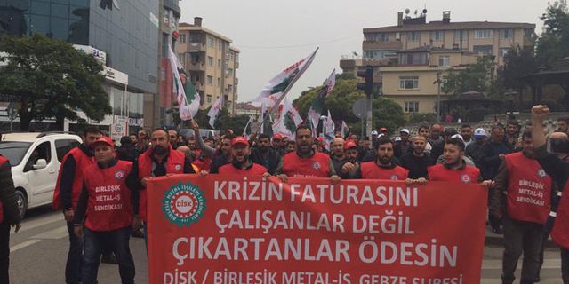 'Krizin faturasını ödemeyeceğiz' diyen işçiler sokağa çıktı