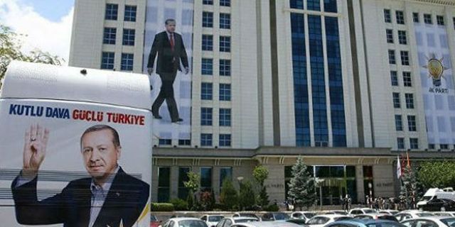 AKP'de eski bakanlar belediyeler için saha iniyor: Hangi isimler aday gösterilecek?