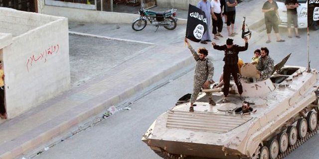 Robert Fisk: IŞİD bitmedi, İdlib'de savaş yakın