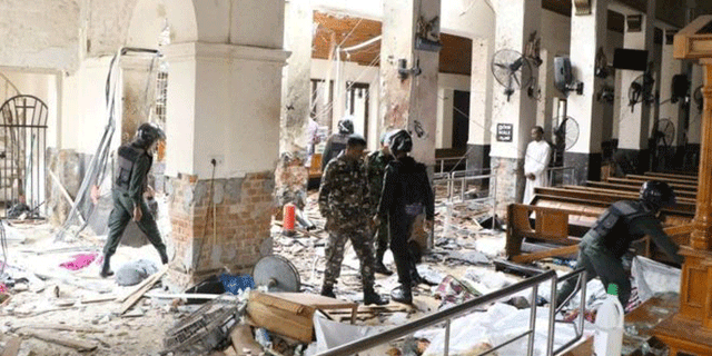 Sri Lanka'da kilise ve otellerde patlamalar: En az 137 ölü