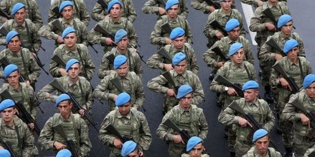 Yeni askerlik yasasında muhalefet hangi düzenlemeleri eleştiriyor, AKP hangi gerekçeleri savunuyor?