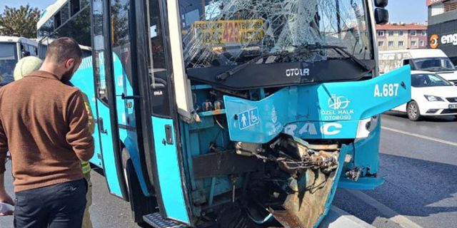 İstanbul'da halk otobüsü kaldırıma çıktı: 5 yaralı