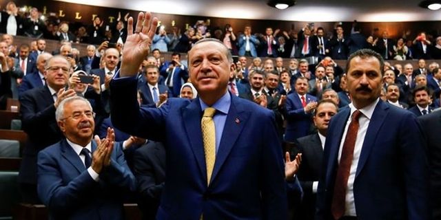AKP'de il başkanları neden istifa ediyor, kopuşları perdeleme çabası mı?