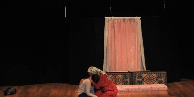 Demirtaş’ın 'Seher'i tiyatro oyunu olarak sahnede