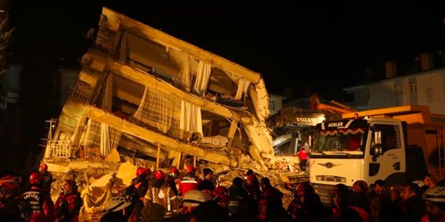 Marmaray’da eylem: Deprem vergileri nerede?