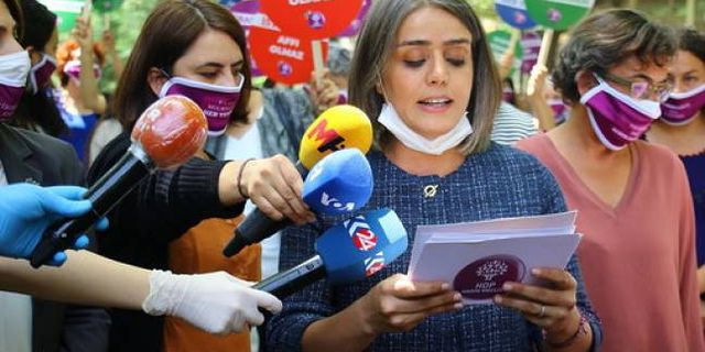 HDP Kadın Meclisi 'Kadın Mücadelesi Her Yerde' kampanyasının startını Ankara'dan verdi