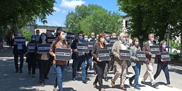 HDP'li vekiller Meclis'ten Kızılay'a yürüdü: Kravatlılar da darbe yaparlar