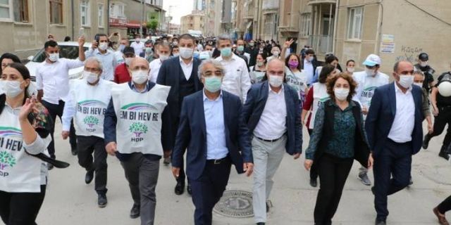 Diyarbakır'daki 'demokrasi' buluşmalarına çağrı