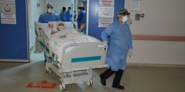 Prof. Dr. Oya İtil: Hekimlerde ‘tükenmişlik’ başladı, birçok ilde doktorlar istifa ediyor