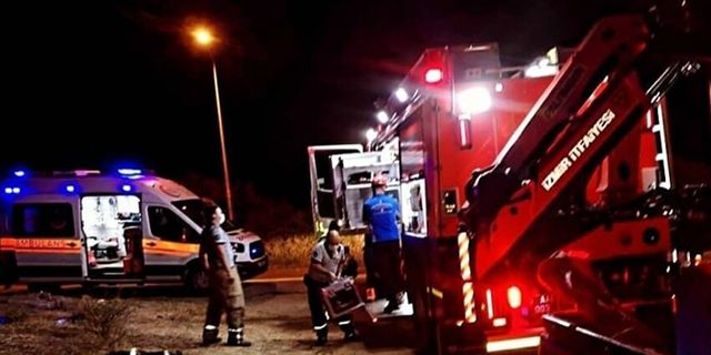 İzmir'de kazı sırasında göçük: 3 kişi göçük altında kaldı