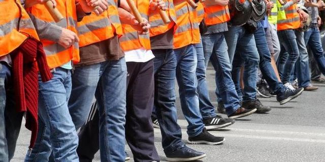 Sendikalı 5 işçi işten çıkarıldı: İşçiler direnişe başlayacak