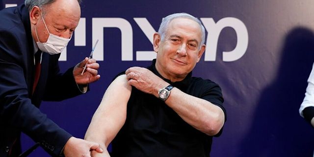 İsrail'de ilk Covid-19 aşısı canlı yayında Başbakan Netanyahu'ya yapıldı