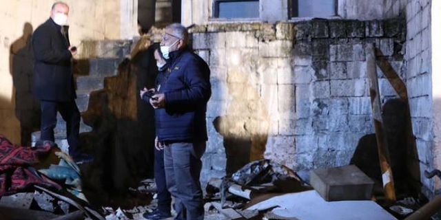 Antep'te Suriyeli ailenin kaldığı bina çöktü; anne yaşamını yitirdi