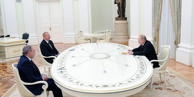 Putin, Aliyev ve Paşinyan, Moskova'da Dağlık Karabağ'ı görüştü