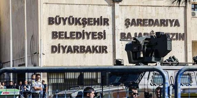 Bir yılda suya iki kere zam yapan Diyarbakır kayyımından faturasını ödeyemeyen vatandaşlara icra tehdidi